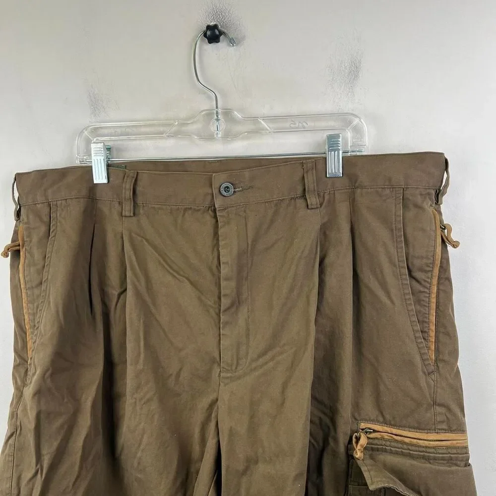 Orvis Brown Cargo Shorts Size XXL (42)